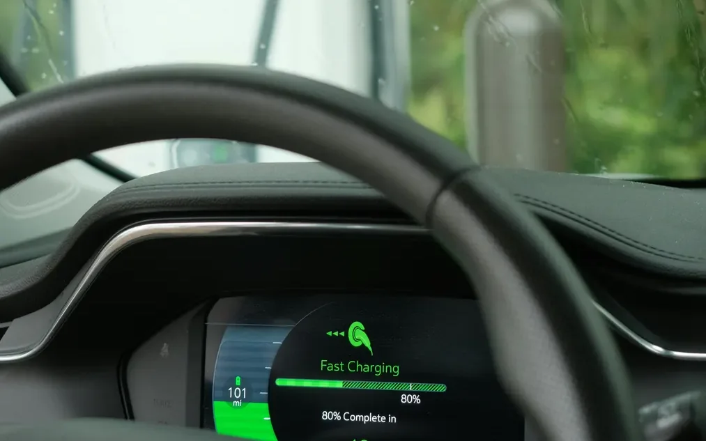 Scatola nera nell’assicurazione auto: conviene? Dati, sconti e controlli
